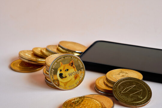 Dogecoin Bollinger Bands Tell A Bullish Story, Here’s The Level To Watch