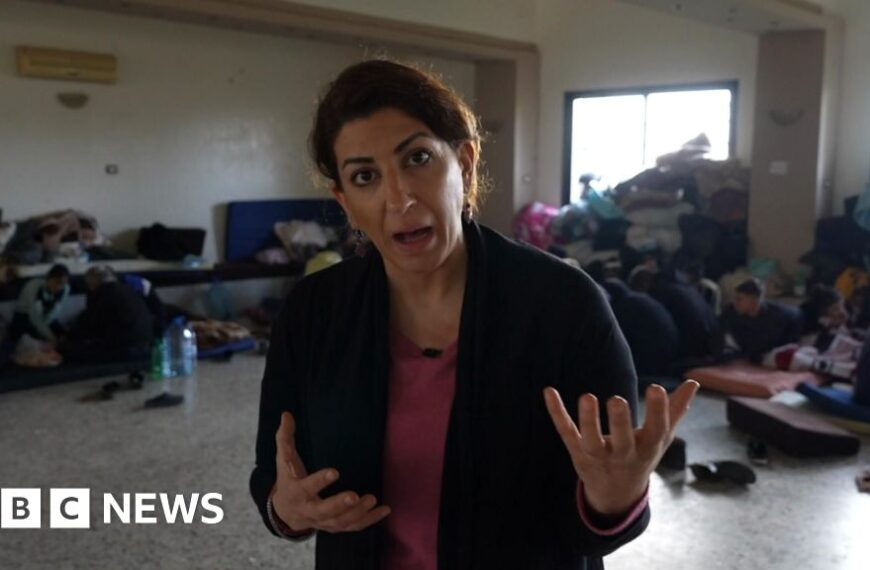 Syrian Alawite families flee to Lebanon after violence